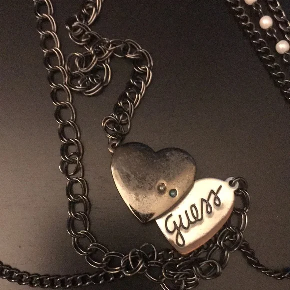 Vintage Guess Layered Heart Necklace - Black with Pearl & Rhinestone ❤️‍🔥❤️‍🔥 - Picture 4 of 5